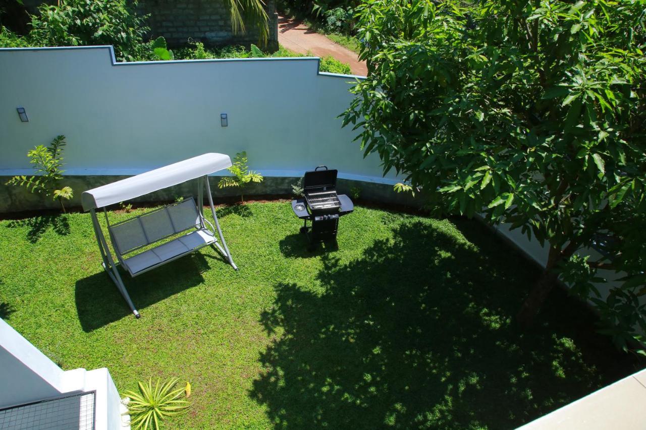 Aken Villa Hikkaduwa Esterno foto